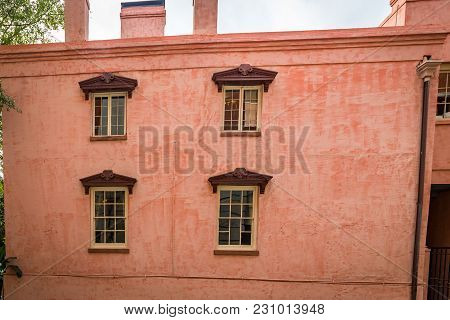 Named For The Pink Stucco Covering The Original Brick, The Olde Pink House Was Built In 1771 For Jam