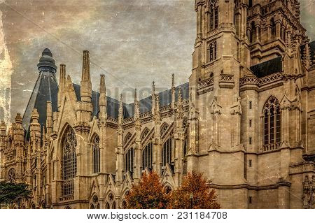 Old Photo With Cathedral Of St. Michael And St. Gudula, A Roman Catholic Church At The Treurenberg H