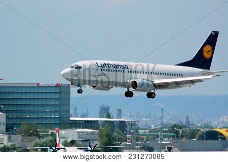 Lufthansa, Wuppertal, Boeing 737-300, 29.6.2008, Vie, Vienna Airport Schwechat, Austria, Europe