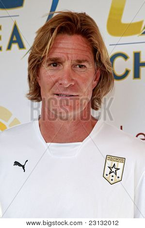PASADENA - 21 lipca: Richard Gough w meczu pomiędzy Chelsea FC i Interem świecie Football Challenge