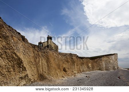 Beachy Head, Sussex, Uk - May 11 : The Belle Toute Lighthouse At Beachy Head In Sussex On May 11, 20