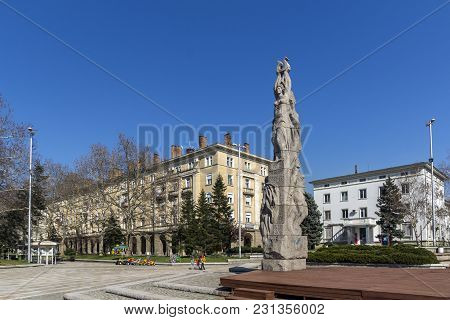 Dimitrovgrad, Bulgaria - March 15, 2014: Typical Street And Building In Town Of Dimitrovgrad, Haskov