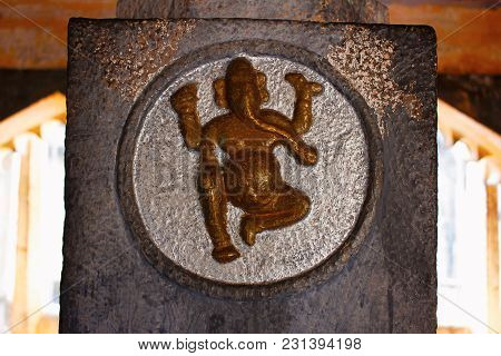 Lord Ganesha On Balcony Pillar, Bara Motachi Vihir, Maharastra, India