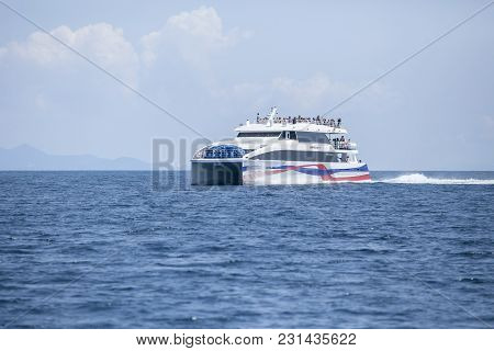 Kohtao Thailand - March7,2018 : Catamaran Speed Boat Running Over Blue Sea Of Koh Tao Most Popular T