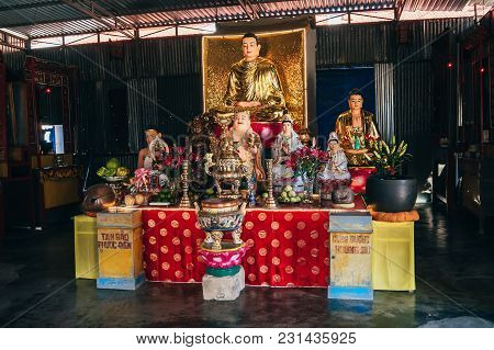 Ta Cu, Phan Thiet, Vietnam - March 7, 2017: Landmarks In Linh Son Truong Tho Pagoda On The Mountain 