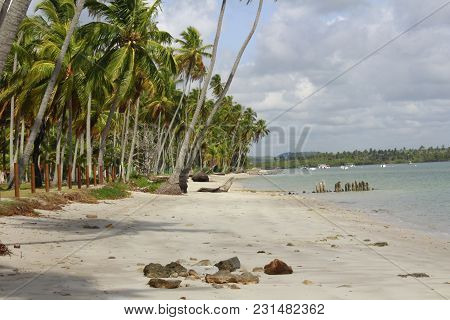 A Beach Characterized By An Air Of Great Peace And That Exudes Tranquility.