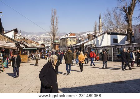 Sarajevo, Bosnia-erzegovina - February, 16: View Of The Sebilj Wooden Fountain And Bascarsijska Dzam