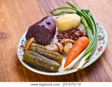 Ingredient For Slad Boiled Beet Bob, Potato And Carrot
