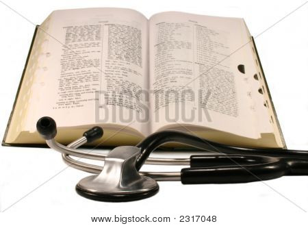 Stetoskop och bok