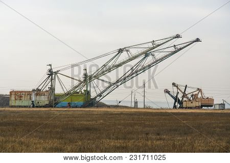 Powerful Quarry Dredge