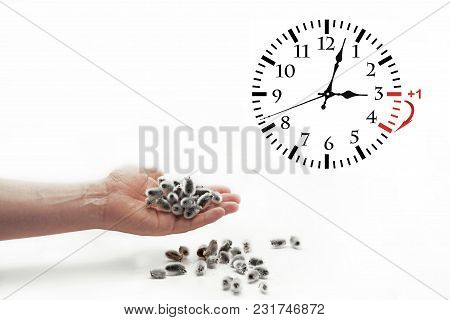 Daylight Saving Time. Dst. Wall Clock Going To Winter Time.