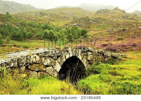.Old Roomalainen silta, Castro De Laboreiro Pohjois-Portugalissa.