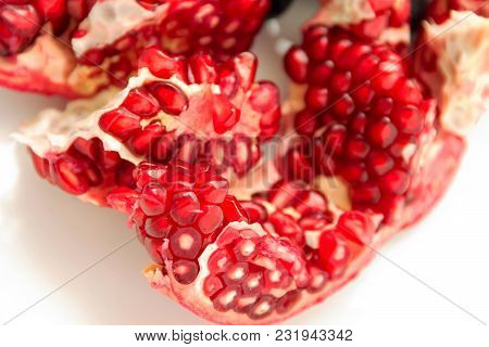 Pomegranates, Sliced, Pithy Fruit, Pomegranate Seeds, With Clipping Path