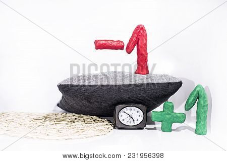 Daylight Saving Time. Dst. Wall Clock Going To Winter Time.