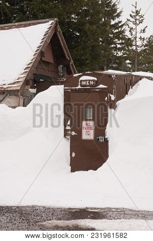 Mens Room Winter Snow Storm Crater Lake Oregon