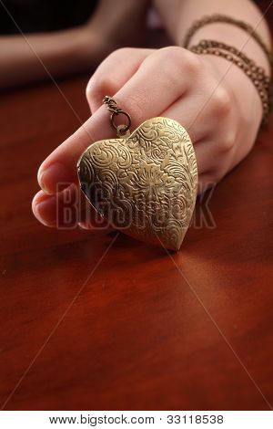 มือถือที่ neckless