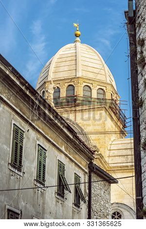 Cathedral Of St. James - Katedrala Sv. Jakova In Sibenik, Croatia. Travel Destination. Religious Arc