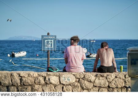 Krk, Croatia - August 06, 2021: Sign With The Inscription Dog Beach On A Campsite In Krk In Croatia.
