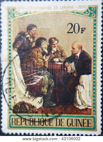 REPABLIQUE from GUENÉE - CIRCA 1970: sello imprimido por Guenée muestra Retratos de lider socialista Lenin