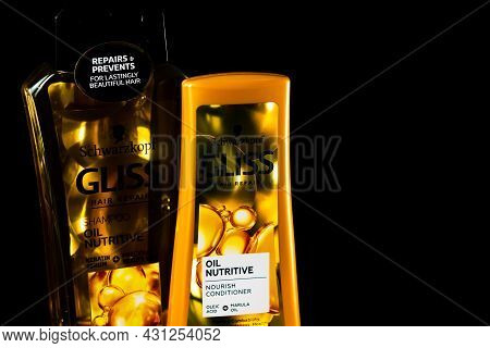 Hair Repair Gliss Schwarzkopf. Gliss Is A Product Of The Schwarzkopf Brand Specializing In Hair Care