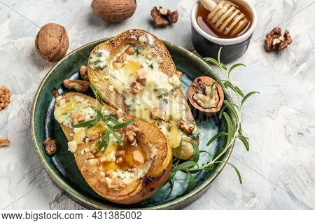 Pears Baked With Dorblu, Gorgonzola, Roquefort Cheese, Honey And Walnuts. Healthy Fats, Clean Eating