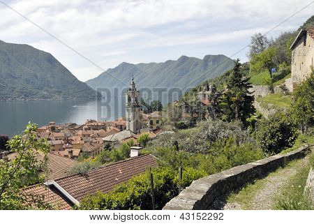 Ruta sobre el lago de Como