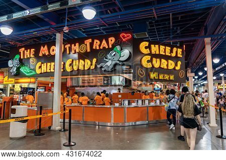Falcon Heights, Minnesota - August 30, 2021: Mouth Trap Cheese Curds Booth Vendor At The Food Buildi
