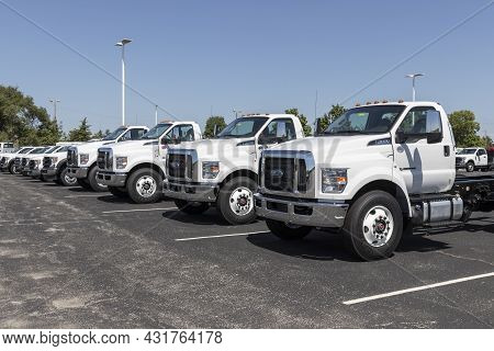 Indianapolis - Circa September 2021: Ford F-650 Medium Duty Truck Display At A Dealership. The Ford 