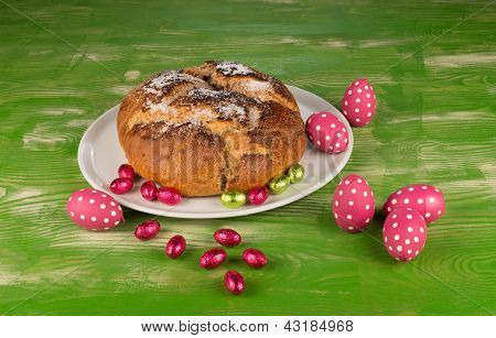 Traditionelle Mona De Pascua