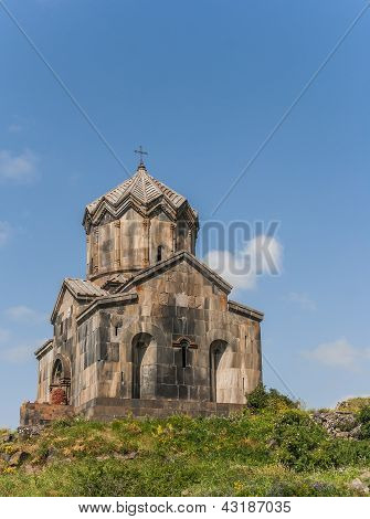 Amberd Fort Kirche
