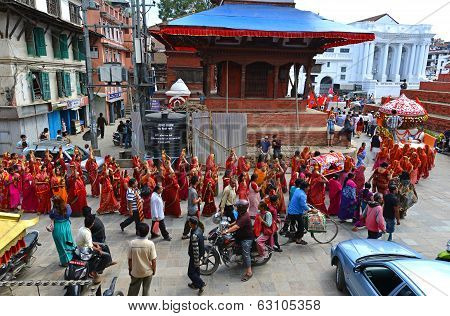 Hindu Pilgrims In Kathmandu, Nepal