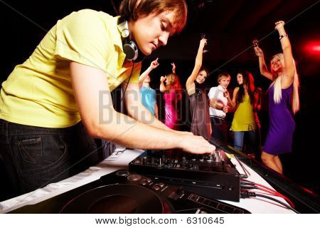 Clubbing