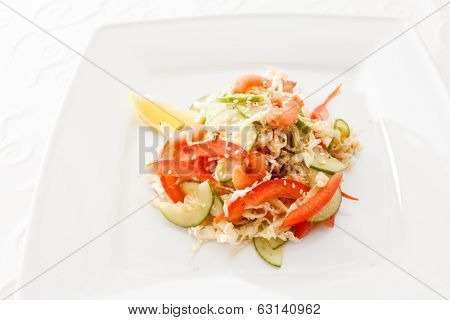 salad with chicken