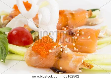 Fish rolls with herbs