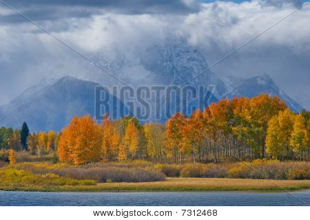 Tetons สวยงาม