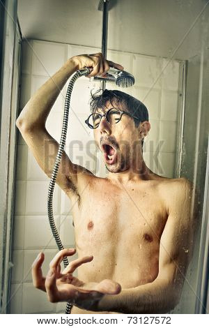 A tenor in the shower 