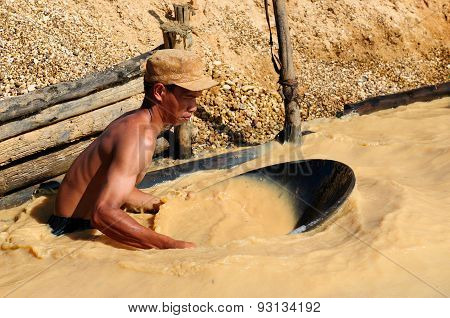 Gold Diggers In Indonesia On An Island Borneo