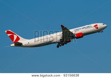 A330