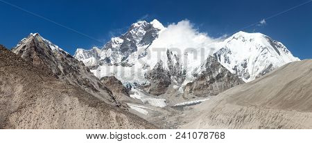 View Of Everest Lhotse And Lhotse Shar From Makalu Barun Valley, Nepal Himalaas Mountains
