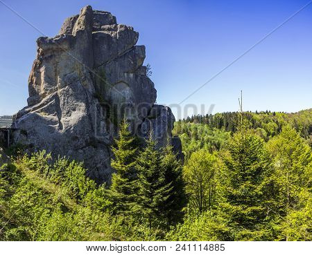 The Place Of Tustan Fortress - A Medieval Cliff-side Fortress-city, Archaeological And Natural Monum