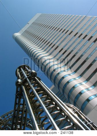 Yokohama Building & Alien