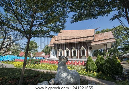 Thailand Isan Khorat Wat Salaloy
