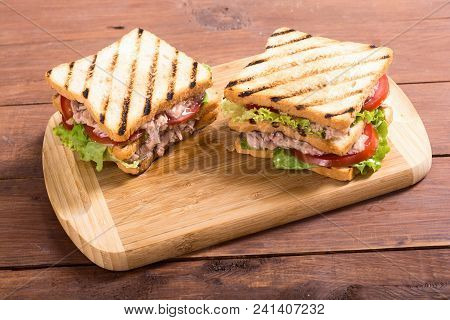 Club Sandwith With Tuna , Tomatoes And Lattuce