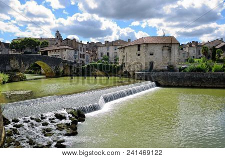 Nerac, ancient French town lying on both sides of the Baise River, tourist destination