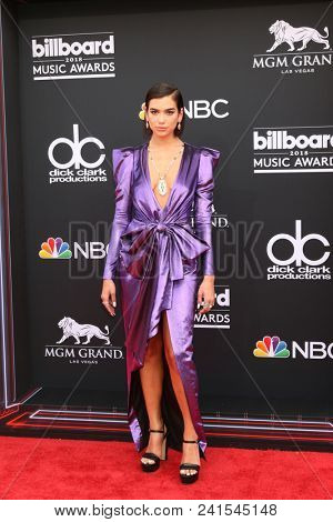 LAS VEGAS - MAY 20:  Dua Lipa at the 2018 Billboard Music Awards at MGM Grand Garden Arena on May 20, 2018 in Las Vegas, NV