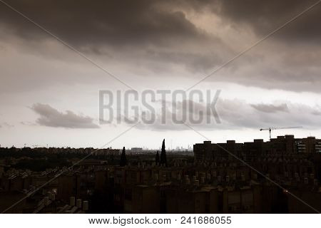 Rishon Le Zion, Israel -april 25, 2018: Dark Clouds Asperatus Before The Storm Over The City.