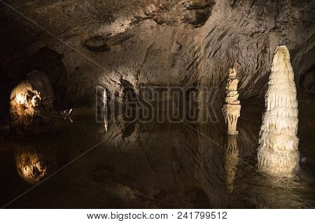 Belianska Cave, Stalagmite And Stalactite, High Tatras Slovakia