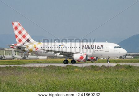 Pisa, It - April, 19 2018; A Volotea Airbus 319 Taxiing At The Galileo Galilei International Airport
