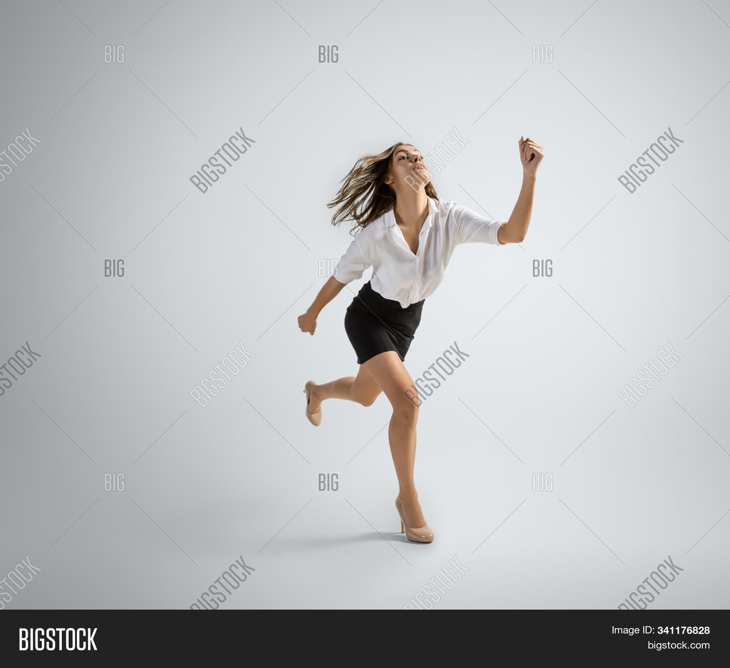 Прыжки в высоту. Супер прыжок. Человек прыгает. Jump page. Jump page.