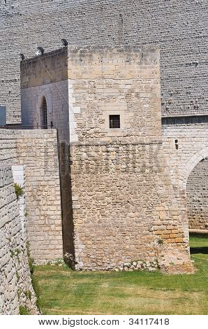 Slott av Barletta. Puglia. Italien.